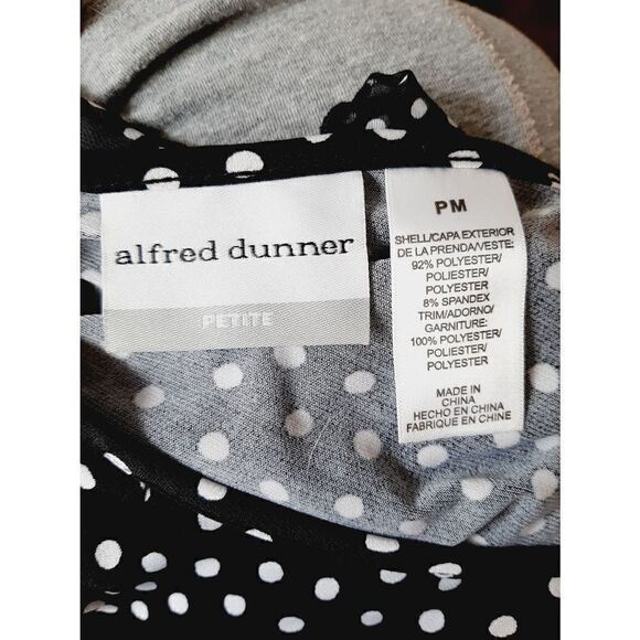 Alfred dunner polka dot petite Medium tiered blouse - Picture 3 of 3
